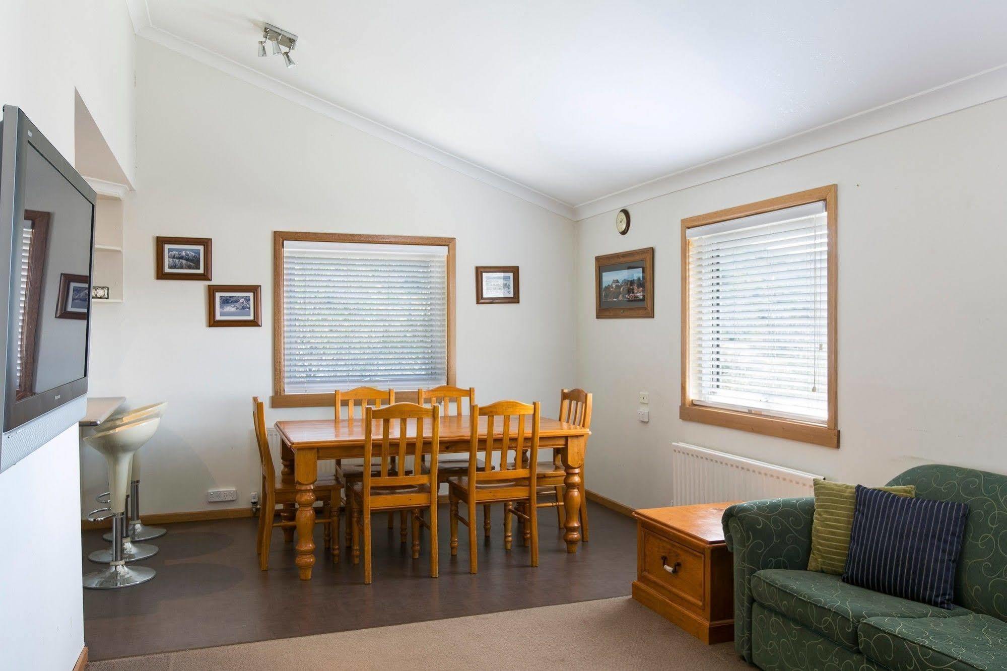 Cooroona Alpine Lodge Falls Creek Dış mekan fotoğraf